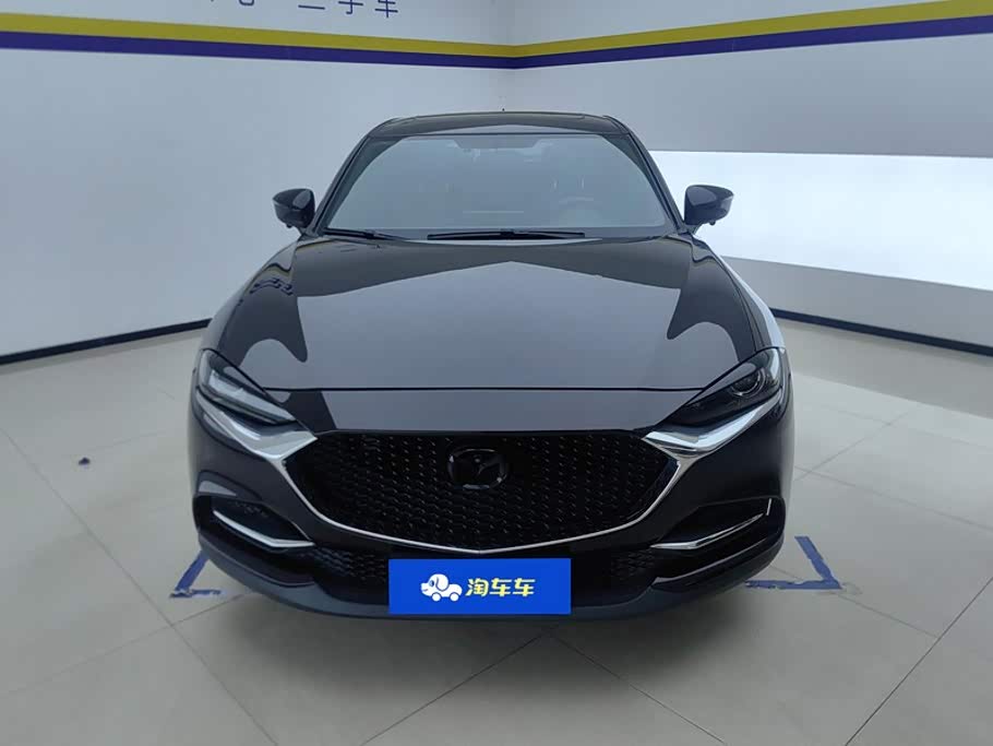 Mazda CX-4 2.0 л 2023 г. красный/фиолетовый, пробег 38700 км