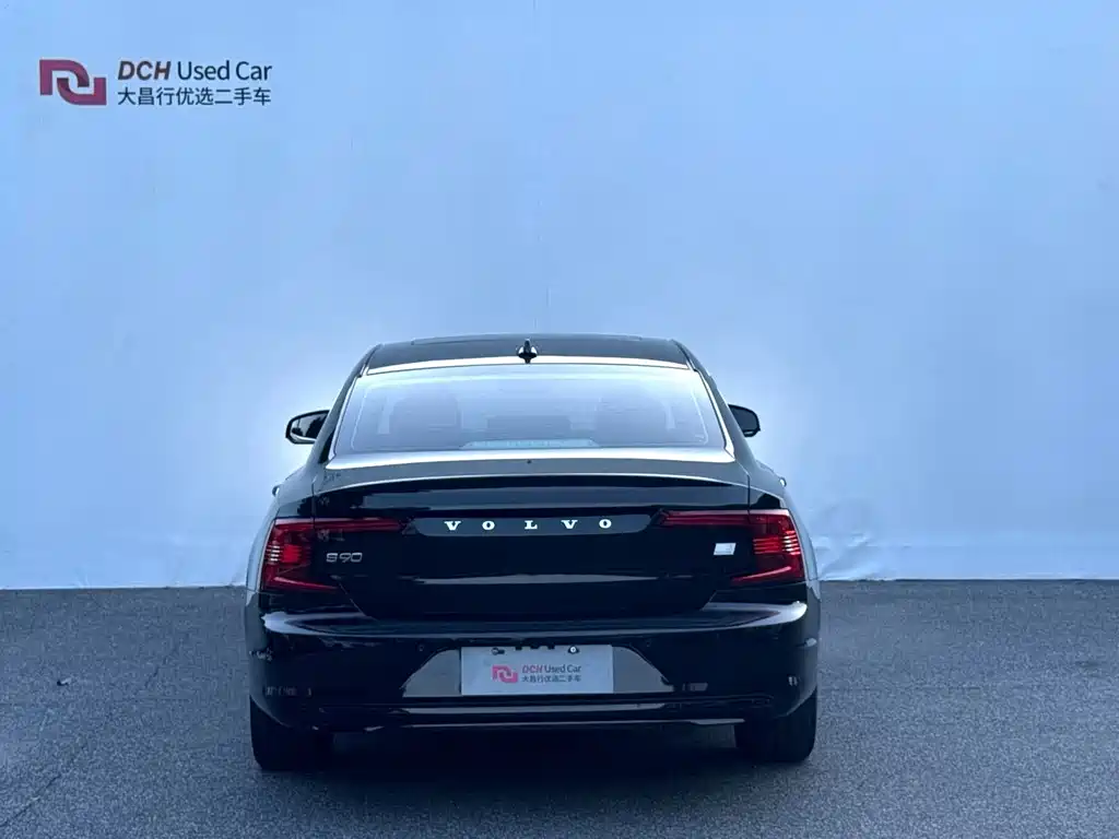 VOLVO S90 PLUG IN HYBRID