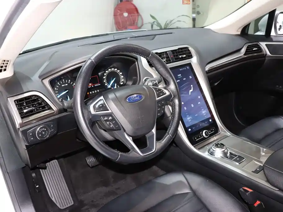Ford Mondeo — миниатюра 10