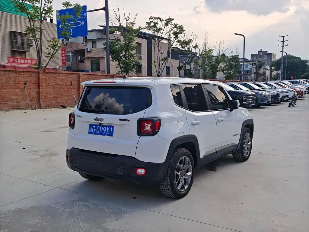 Jeep Renegade — миниатюра 13