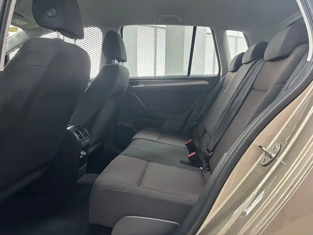 Volkswagen Golf Sportsvan — миниатюра 7
