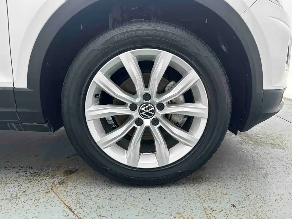 Volkswagen T-Roc — миниатюра 8