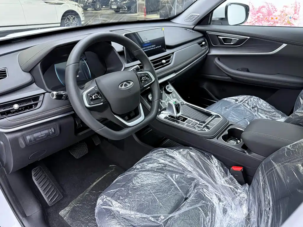 Chery Tiggo 8 — миниатюра 12