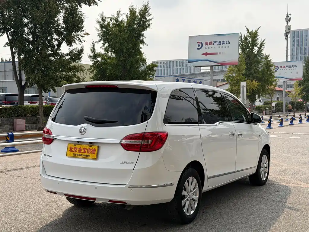 Buick GL8 — миниатюра 4