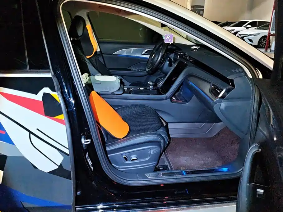 Hongqi Hongqi H5 — миниатюра 8