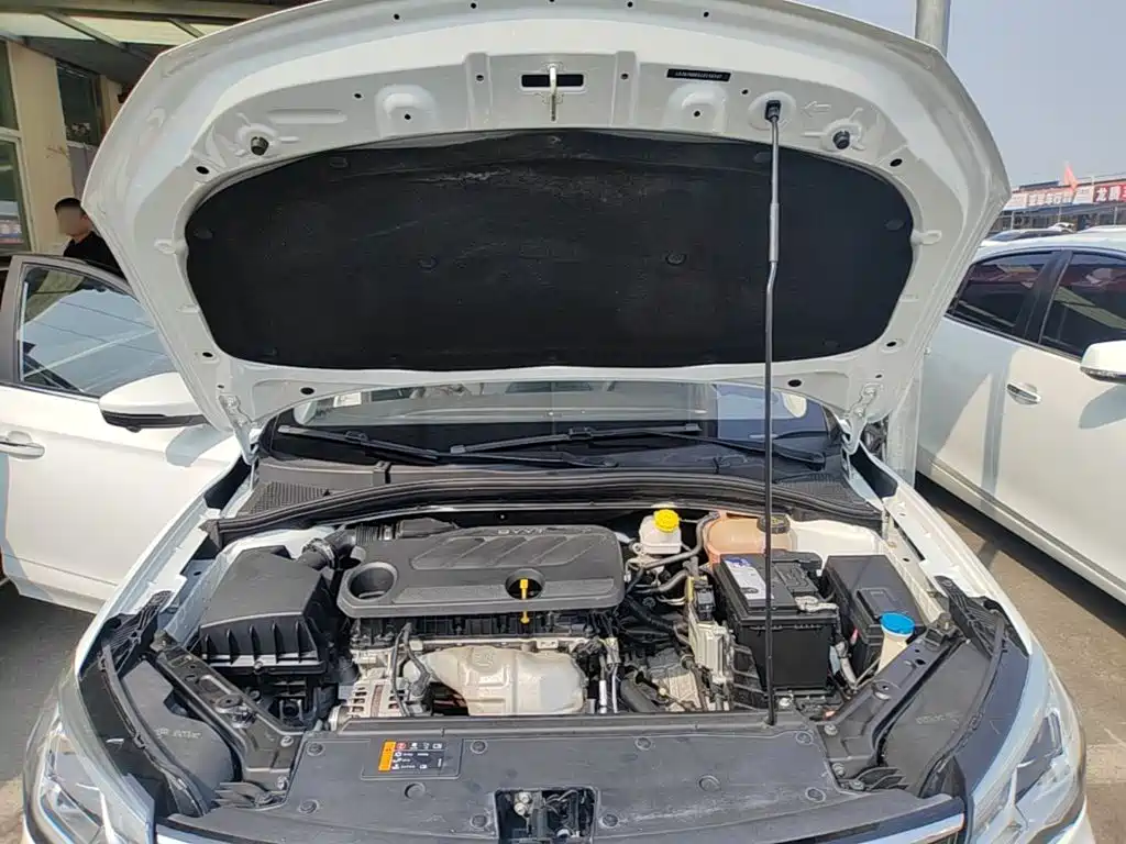 Roewe i5 — миниатюра 20