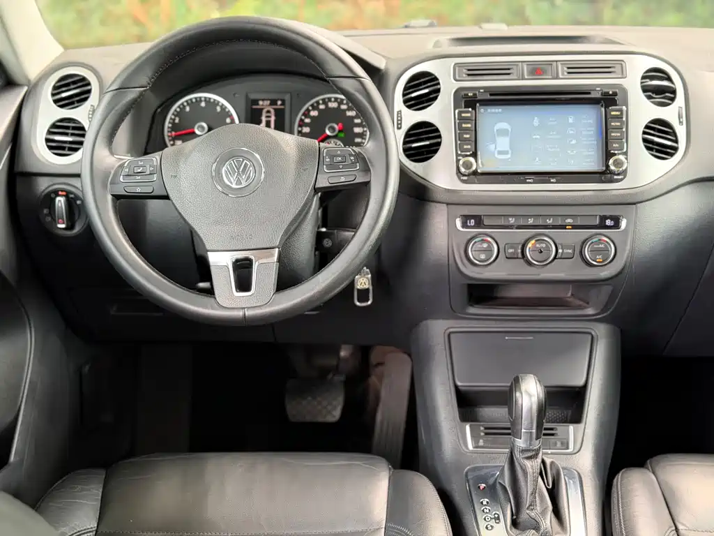 Volkswagen Tiguan — миниатюра 8