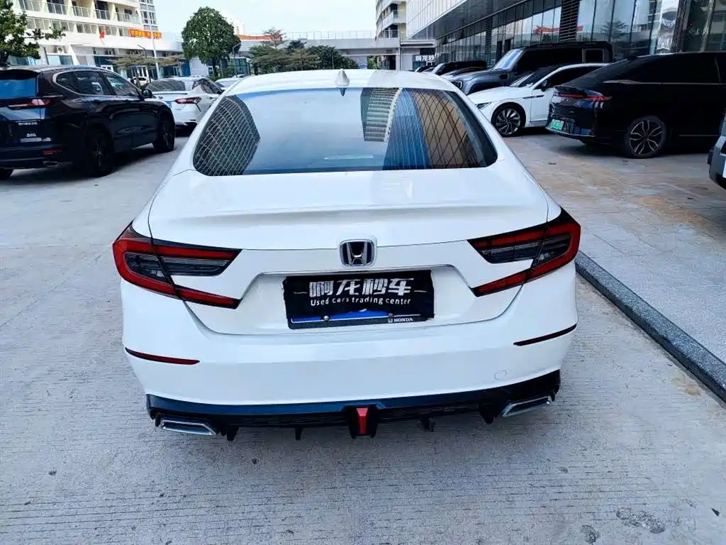 Honda Accord — миниатюра 5