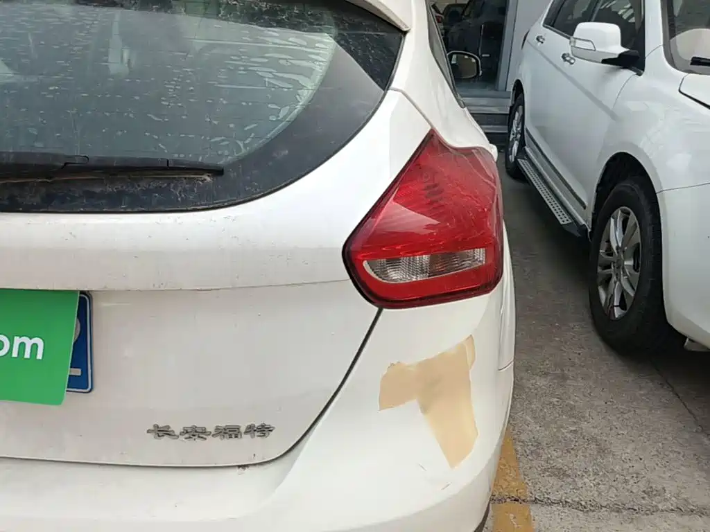 Ford Focus — миниатюра 8