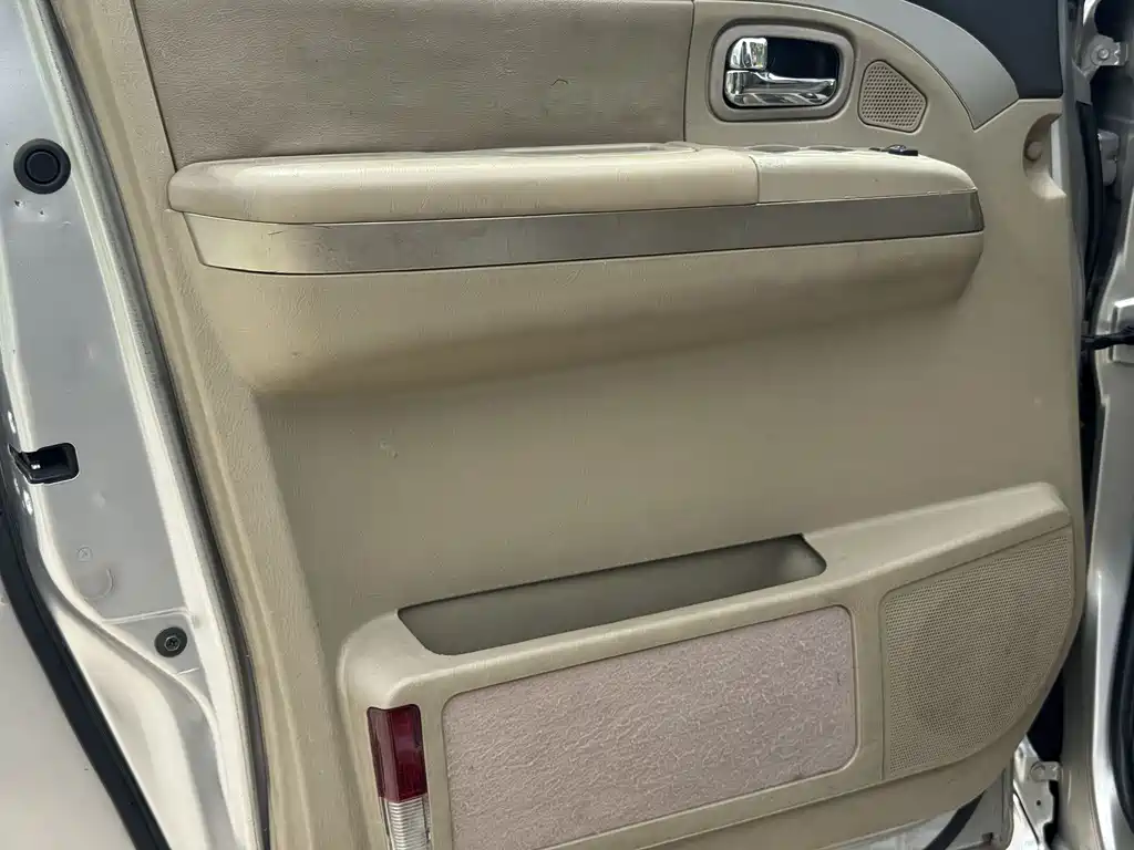 Dongfeng Yuxuan 2.0L Manual Luxury Type, фото 10
