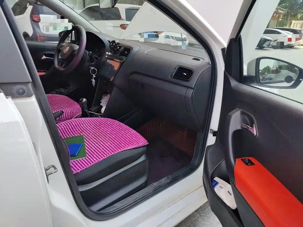 Volkswagen Polo — миниатюра 18