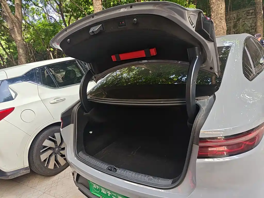 BYD Han — миниатюра 19