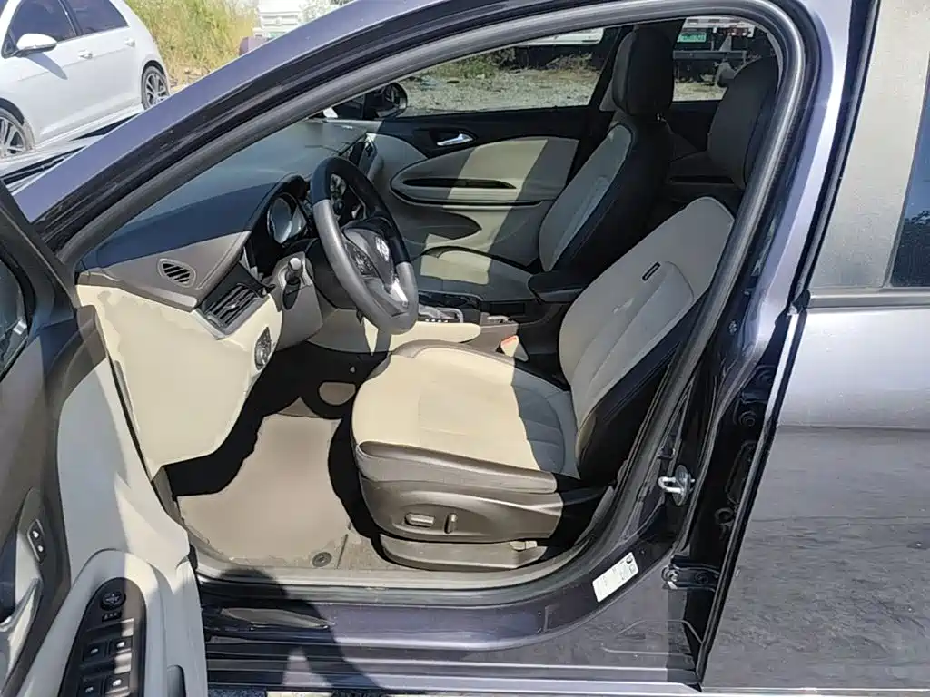 Buick Verano — миниатюра 15