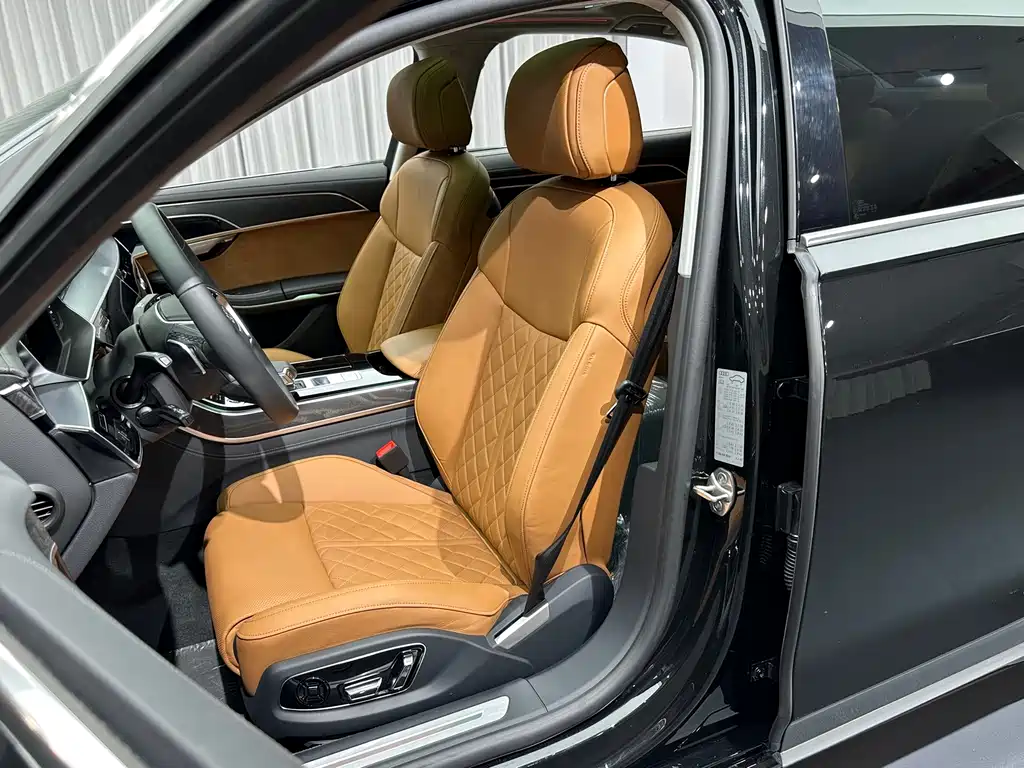 Audi A8 — миниатюра 11