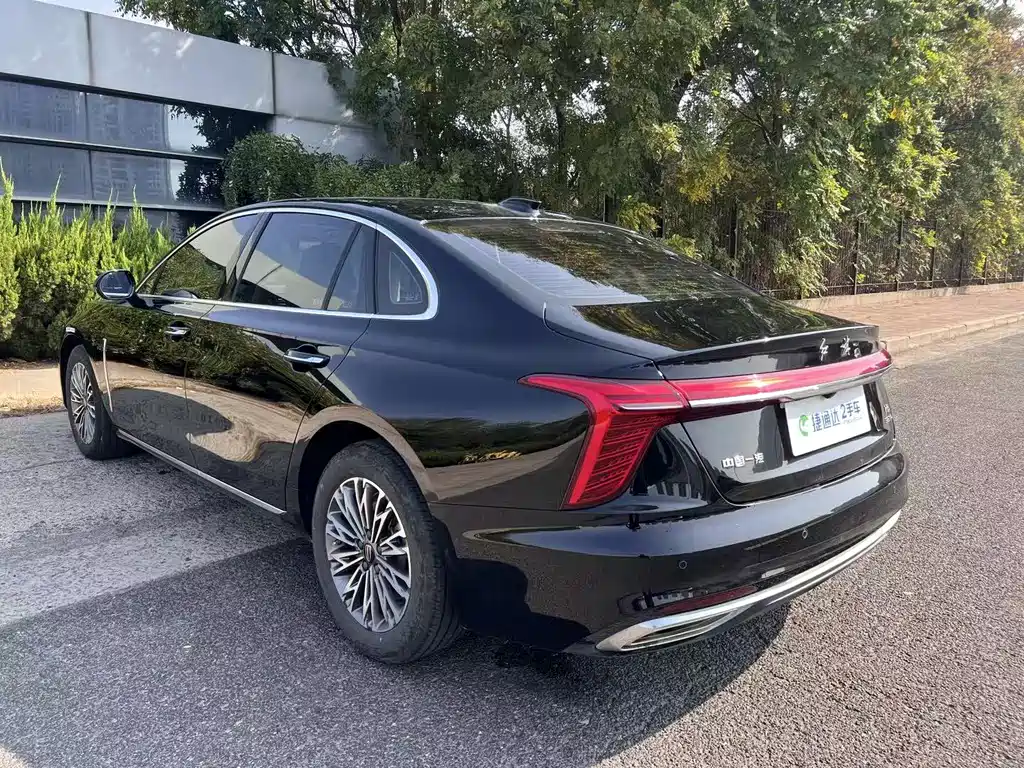 Hongqi Hongqi H5 — миниатюра 4