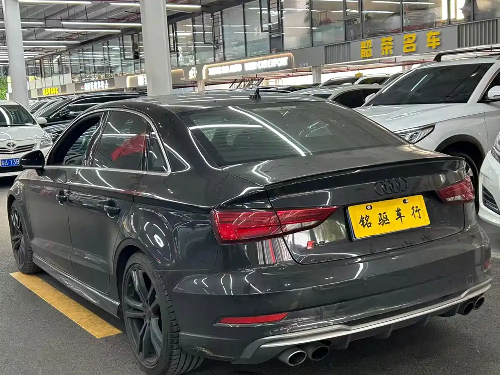 Audi S3 — миниатюра 5