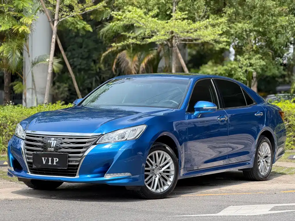 Toyota Crown 2017