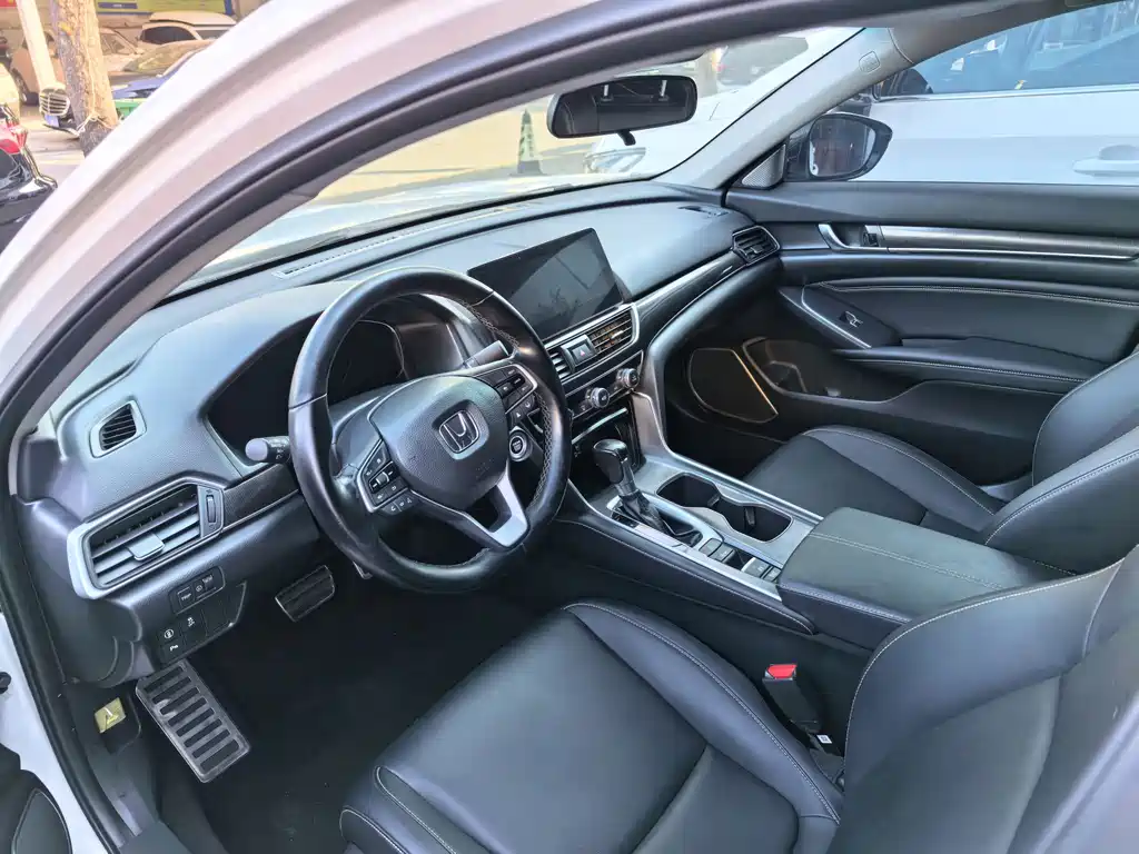 Honda Accord — миниатюра 7