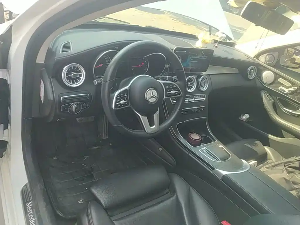 Mercedes-Benz C-Class — миниатюра 10