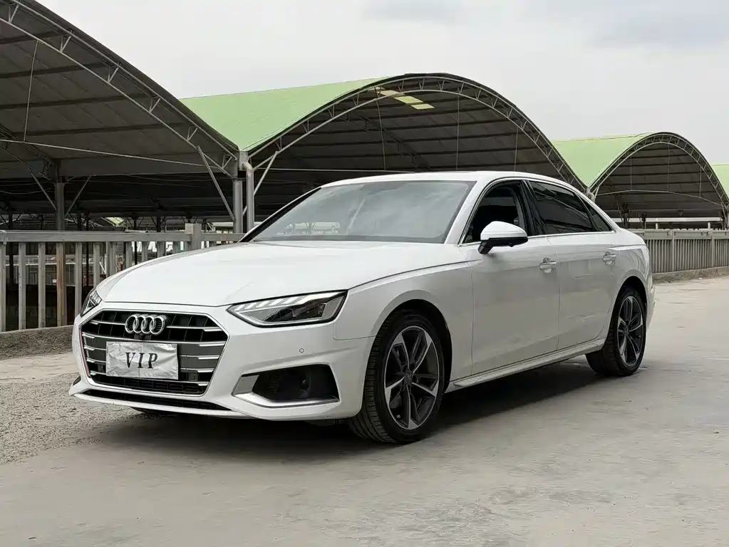 Audi A4L 2021