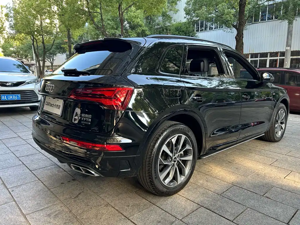 Audi Q5L — миниатюра 15