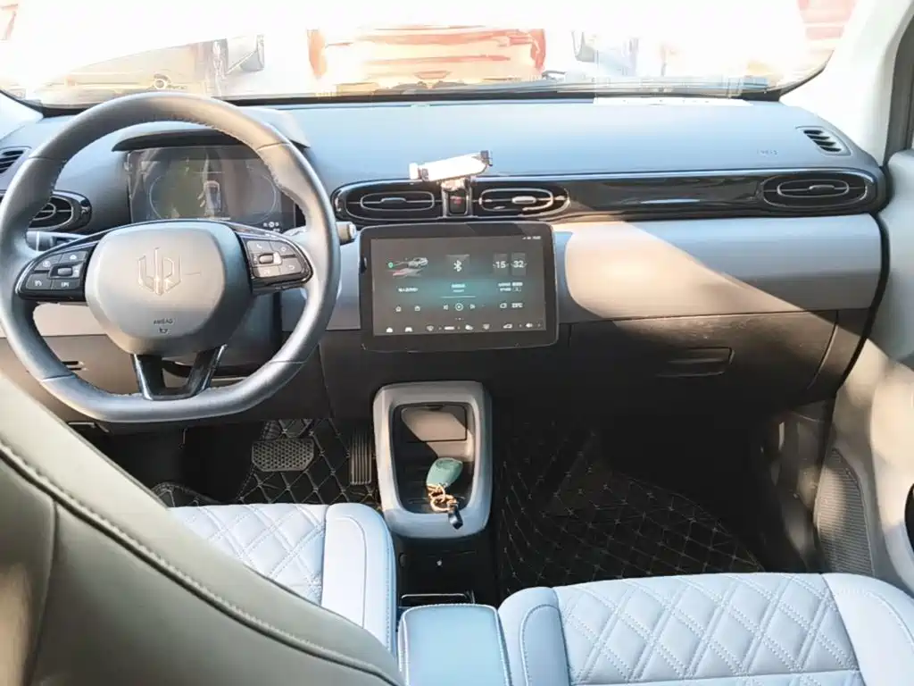 Leapmotor Leapmotor T03 — миниатюра 10