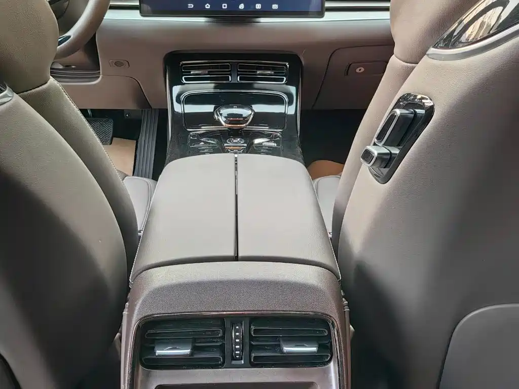 BYD Han — миниатюра 11
