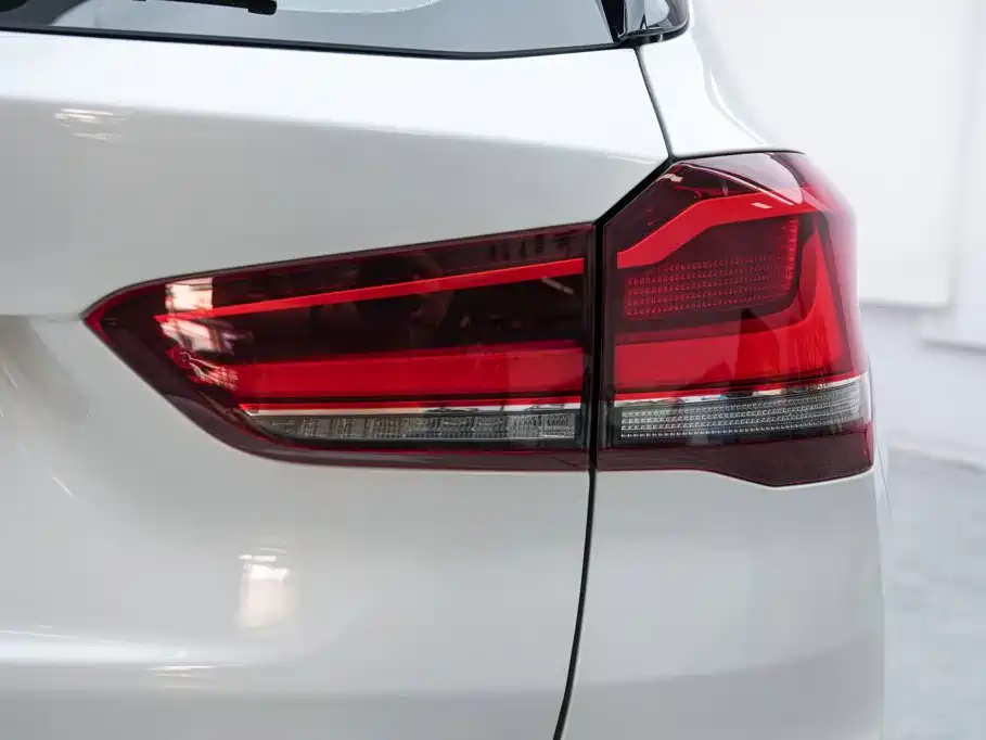 BMW X1 — миниатюра 15