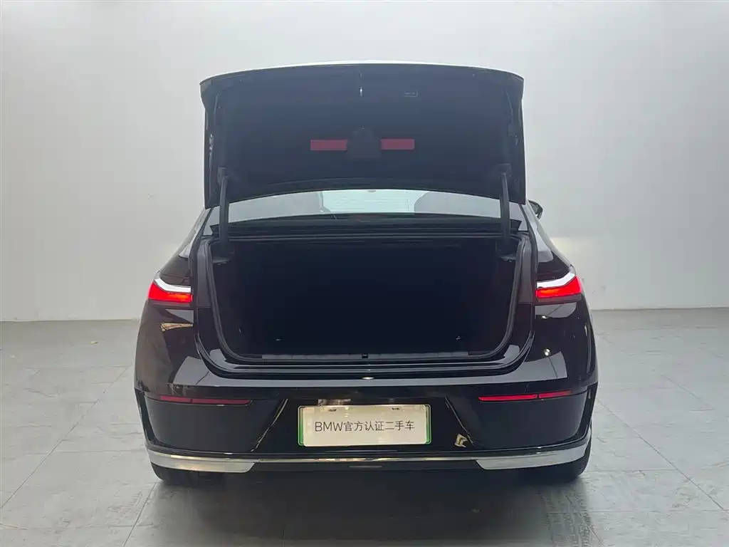 BMW i7 2023 eDrive50L Premium Luxury