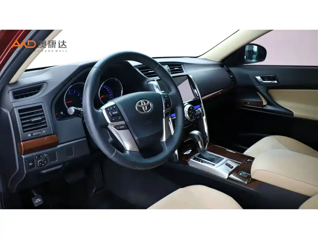 Toyota Reiz — миниатюра 6