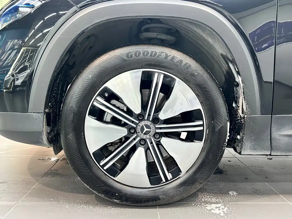 Mercedes-Benz EQB — миниатюра 17