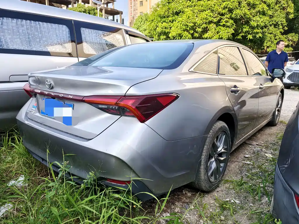 Toyota Avalon — миниатюра 3