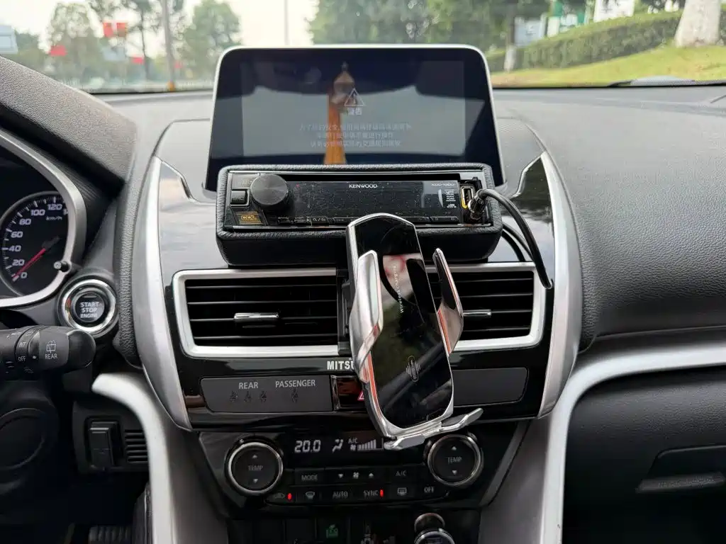 Mitsubishi Eclipse Cross — миниатюра 10