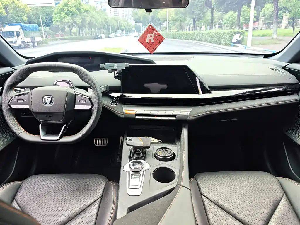 Changan UNI-V — миниатюра 16