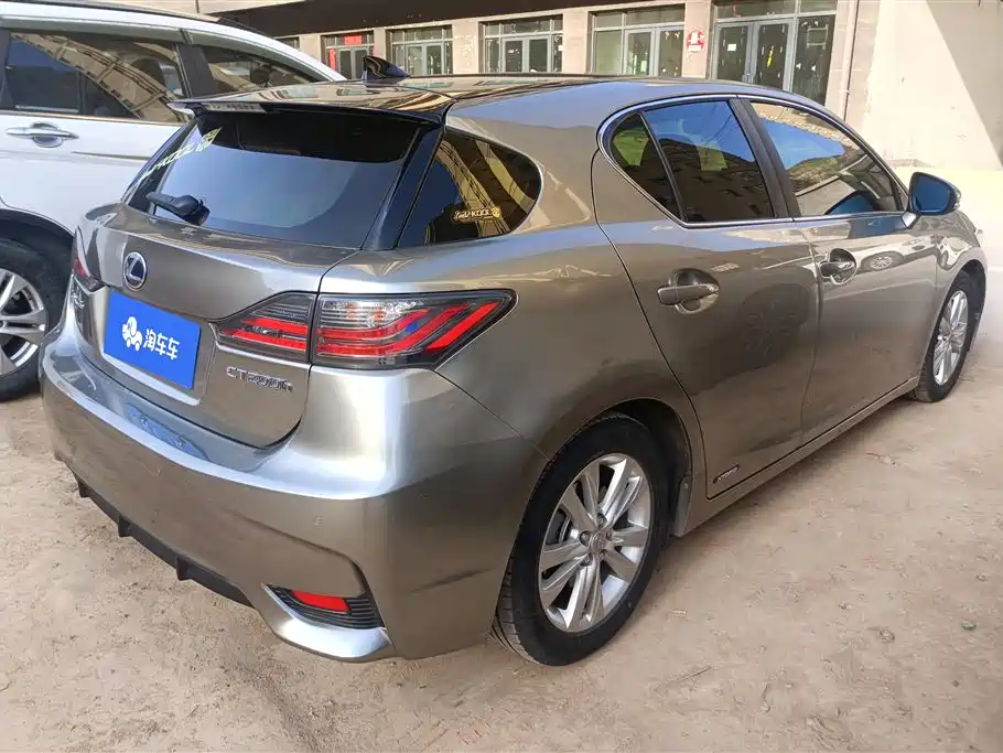 LEXUS CT