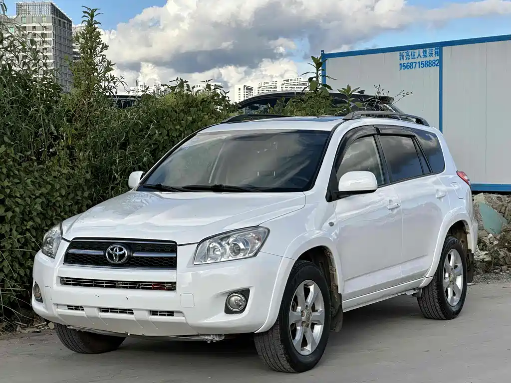 Toyota RAV4 2010