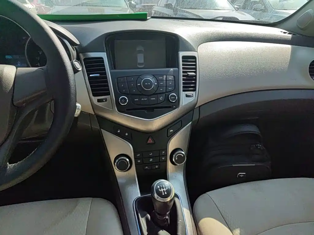 Chevrolet Cruze — миниатюра 11