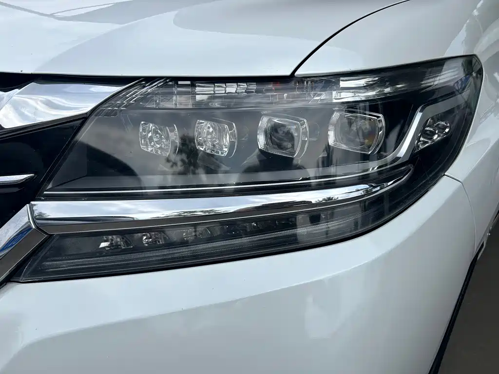 Honda Elysion — миниатюра 5