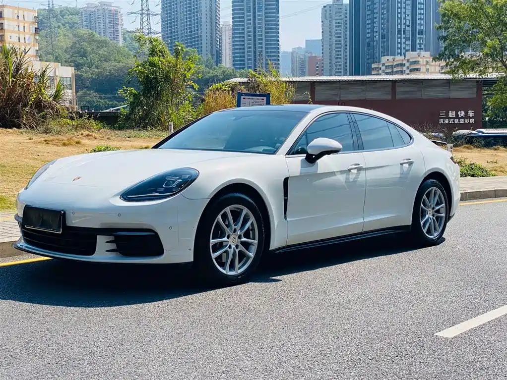 Купить Porsche Panamera