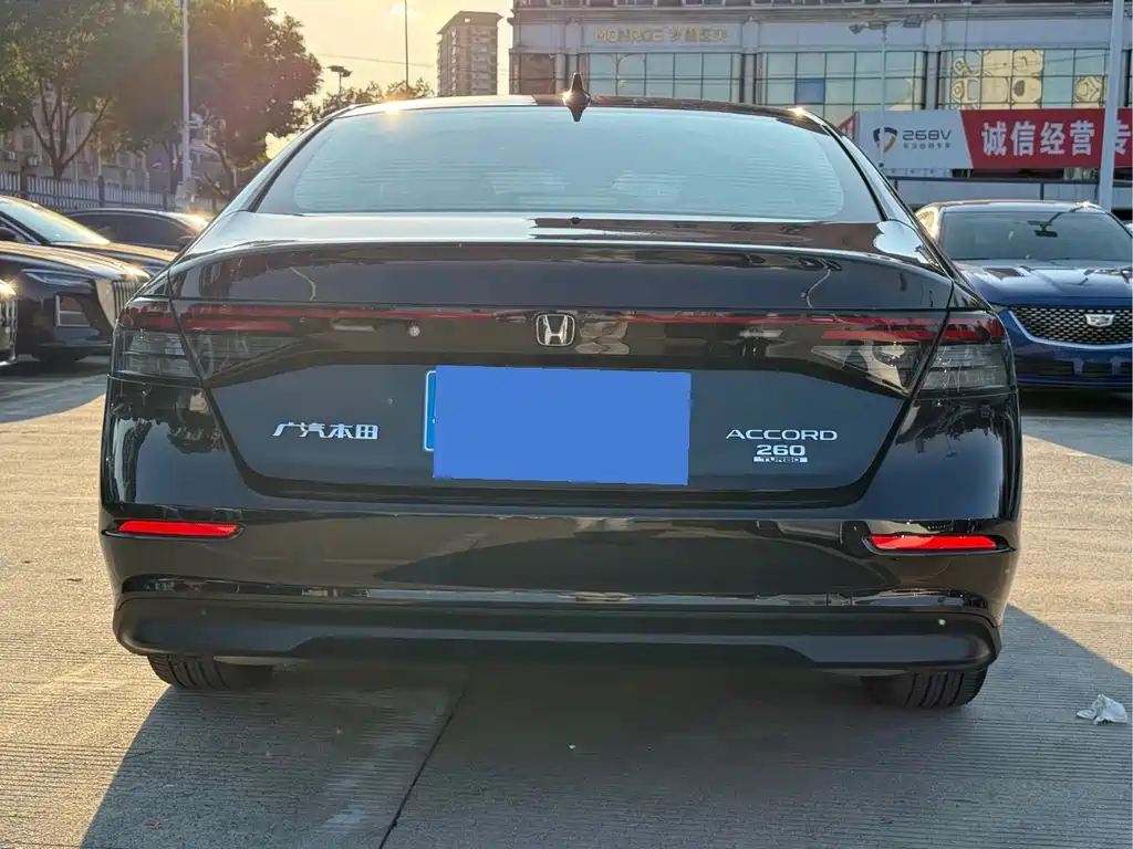 Honda Accord — миниатюра 6