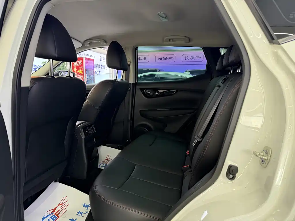 Nissan Qashqai — миниатюра 7