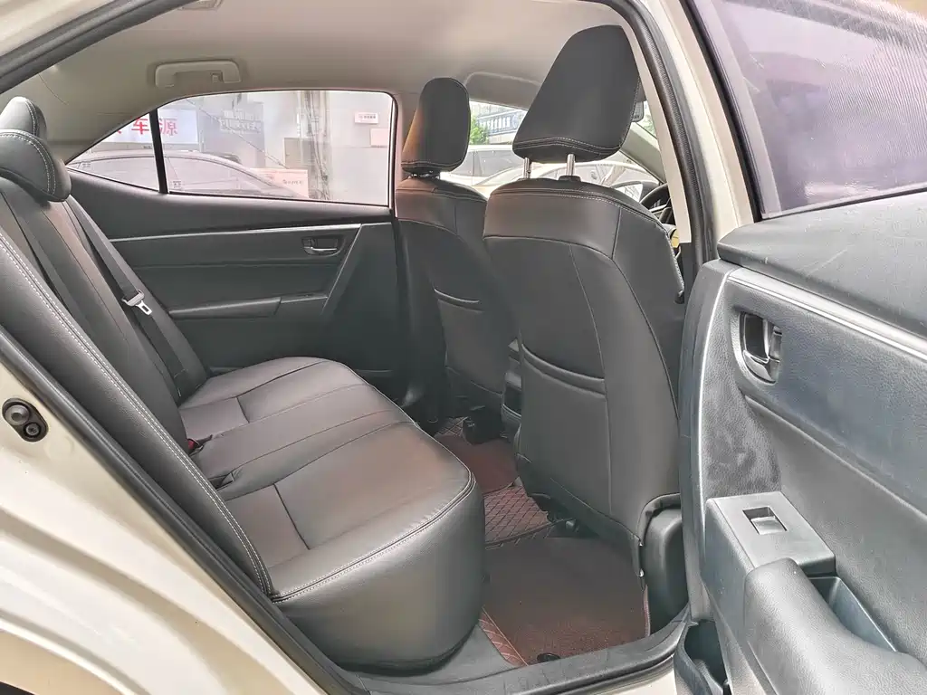 Toyota Corolla — миниатюра 8