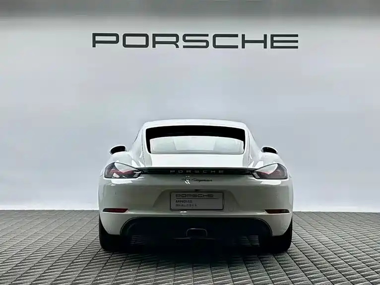 PORSCHE 718