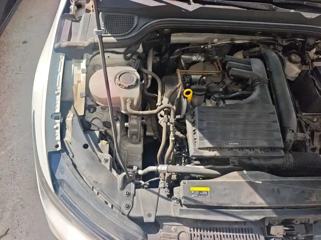 Volkswagen Golf — миниатюра 20