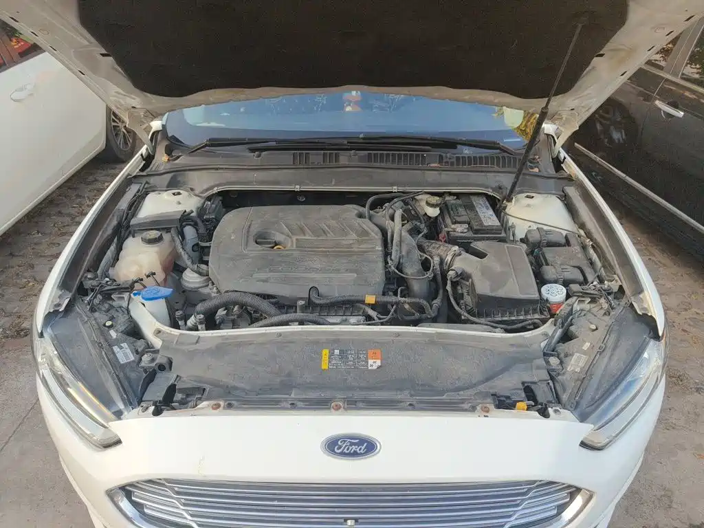 Ford Mondeo — миниатюра 16