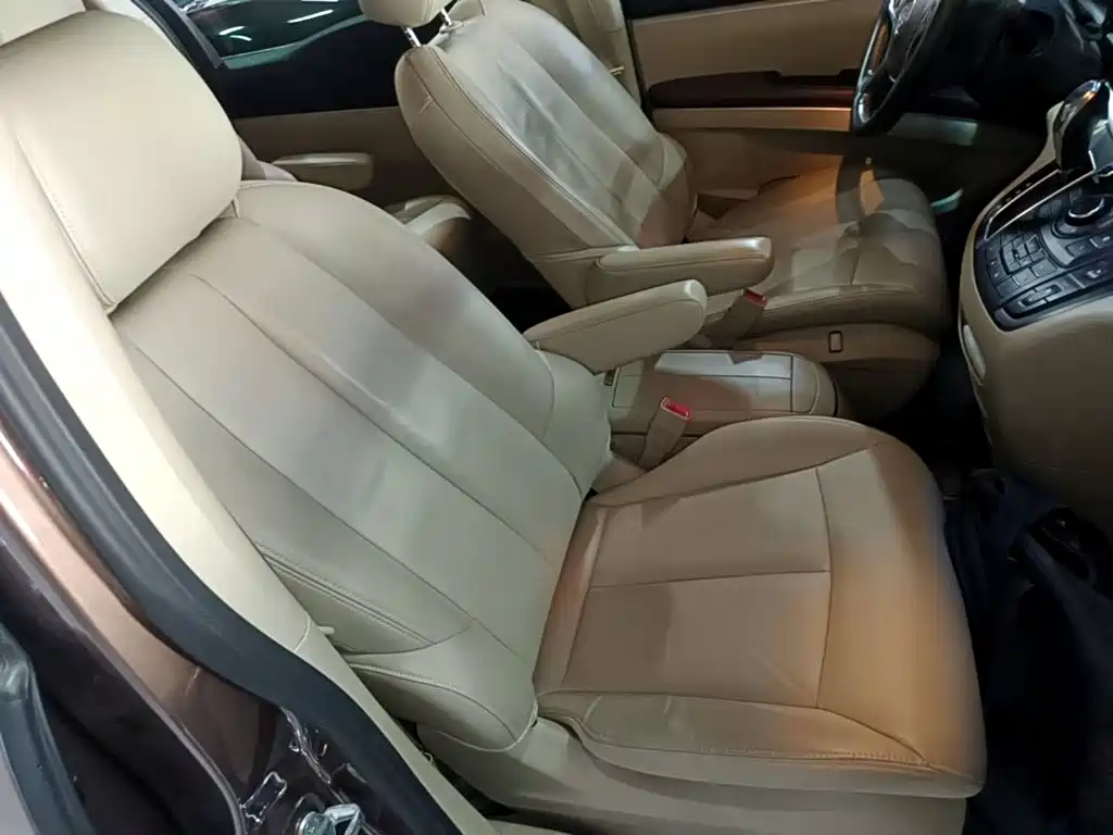 Buick GL8 — миниатюра 25