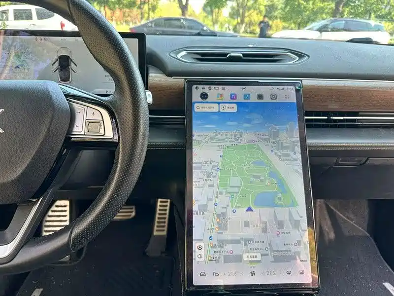 XPeng P5 — миниатюра 14