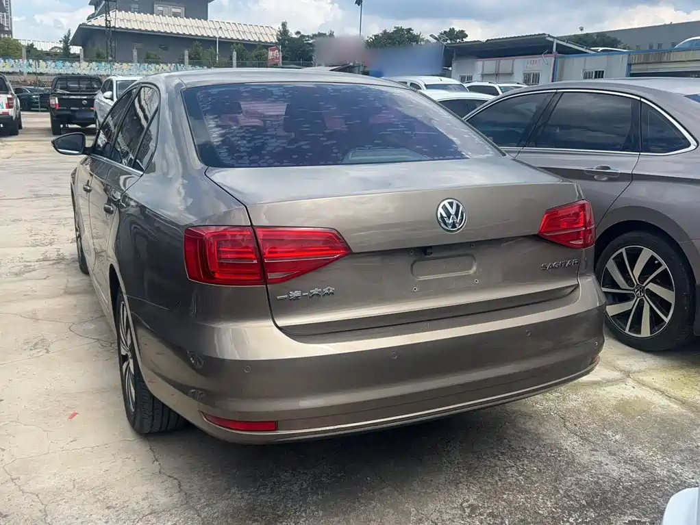 Volkswagen Sagitar — миниатюра 7