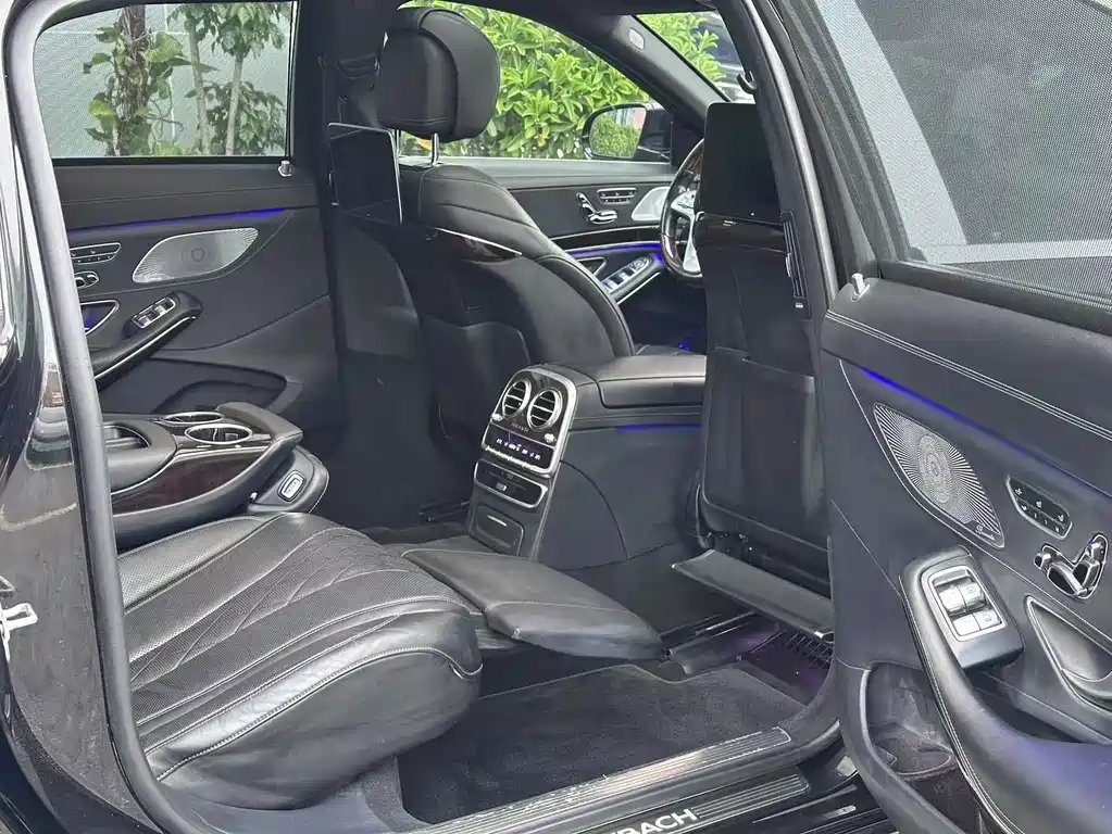 Mercedes-Benz S-Class — миниатюра 13
