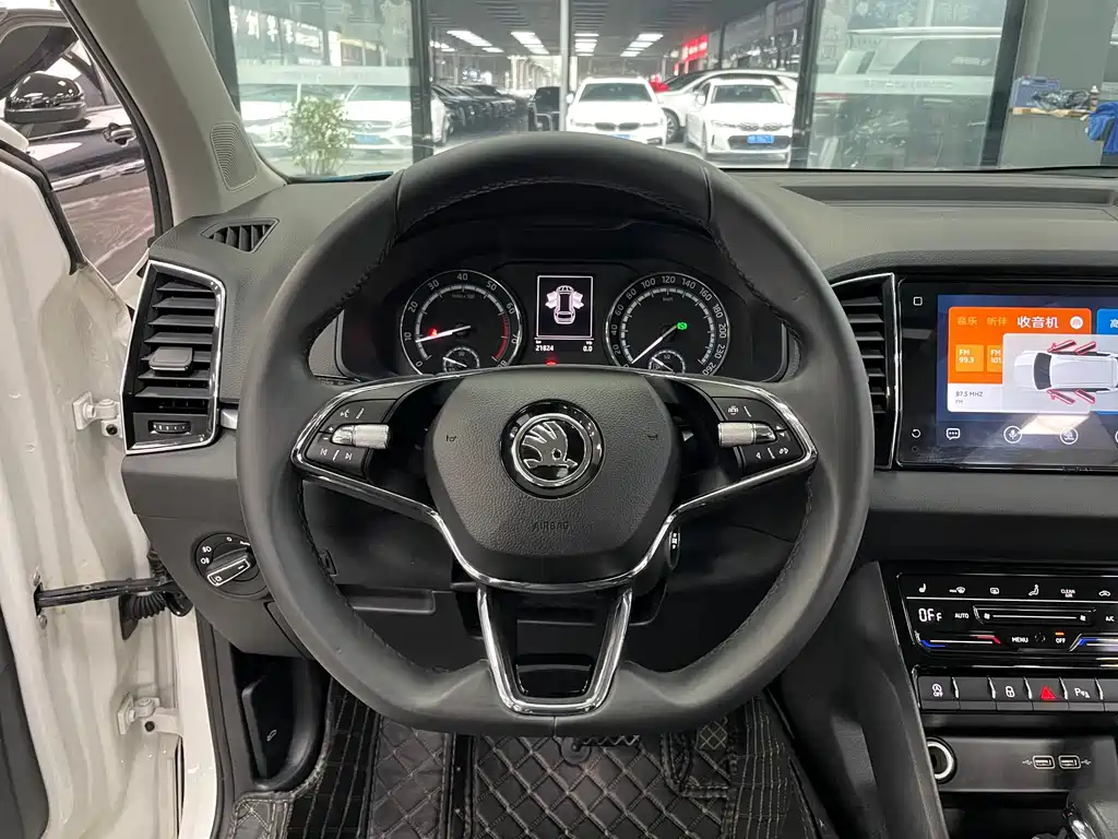 Skoda Karoq 2021 TSI280 Luxury
